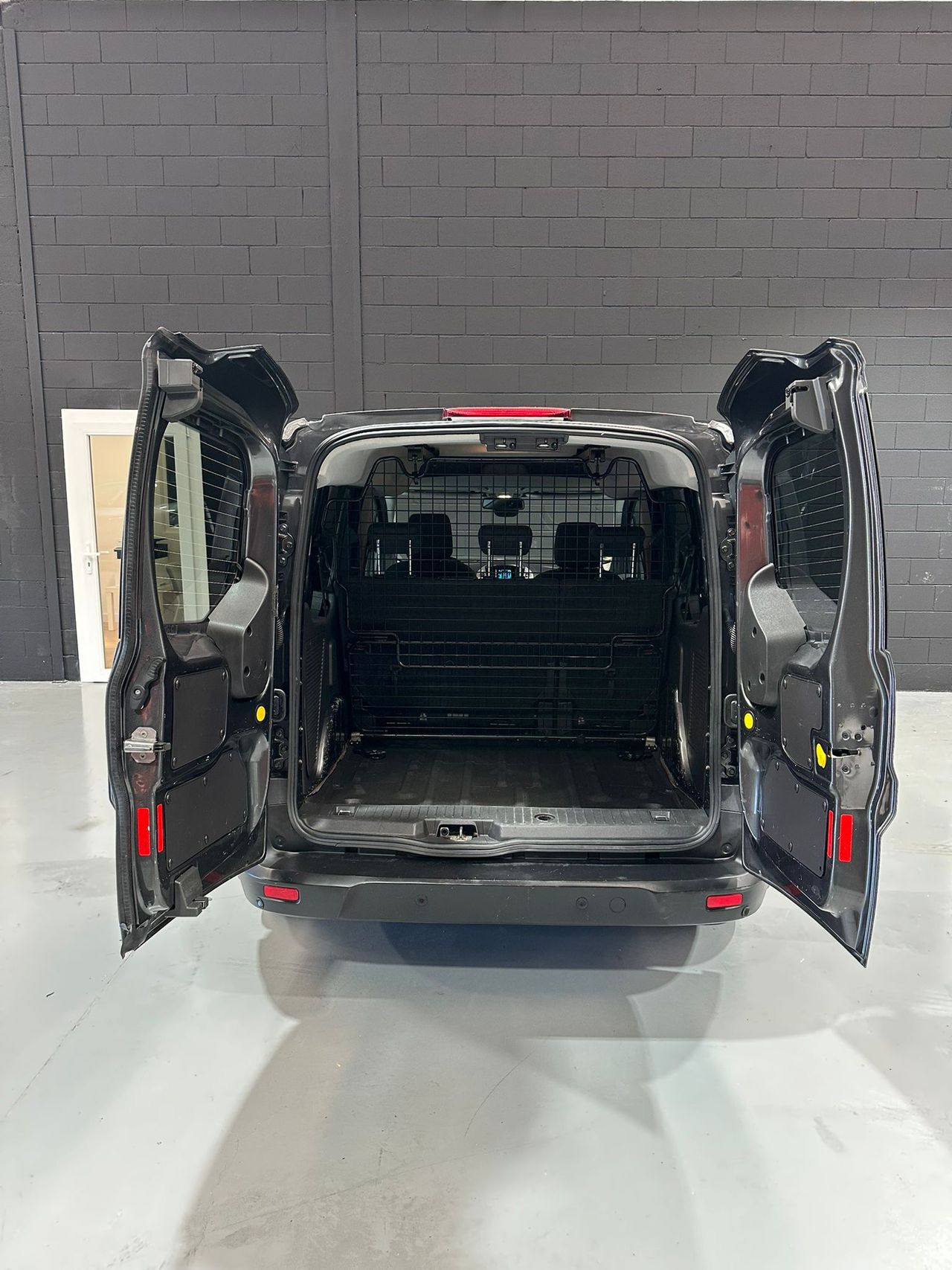 Ford Transit Connect Kombi 1.5 TDCi 120cv Trend 230 L2 (M1) - Foto 10