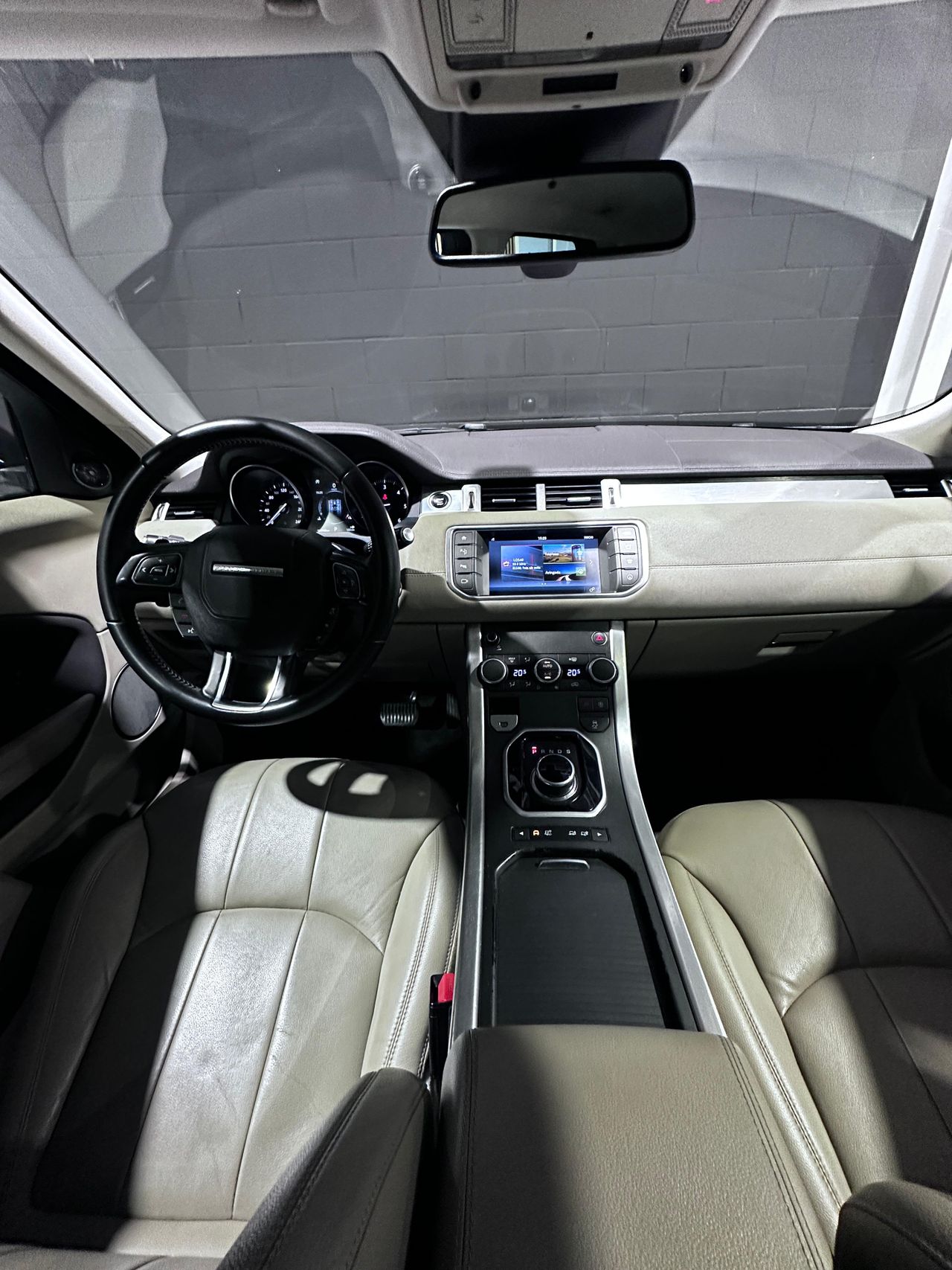 Land-Rover Range Rover Evoque 2.0L TD4 132kW 4x4 Autobiography Auto - Foto 17