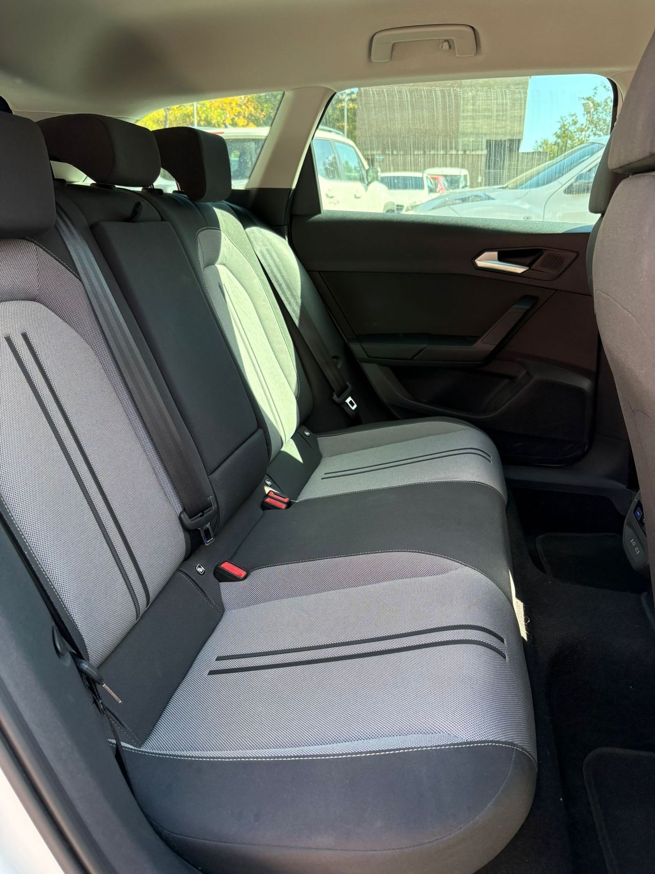 Seat Leon ST 2.0TDI CR S&S STYLE 115  - Foto 16