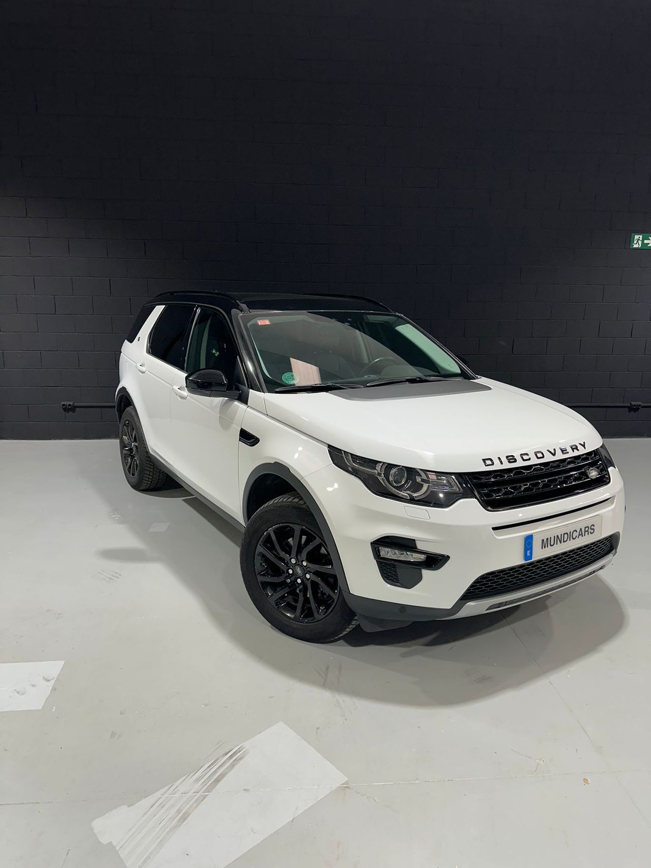 Land-Rover Discovery Sport 2.0L TD4 180CV 4x4 HSE Luxury - Foto 4