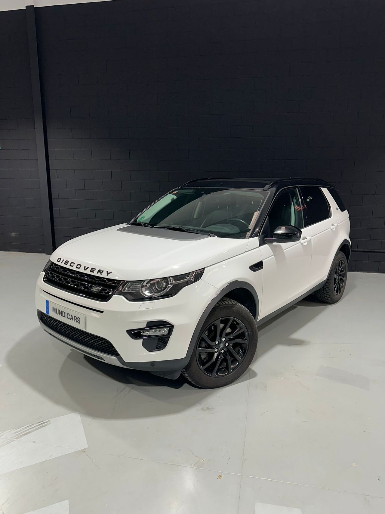 Land-Rover Discovery Sport 2.0L TD4 180CV 4x4 HSE Luxury - Foto 9