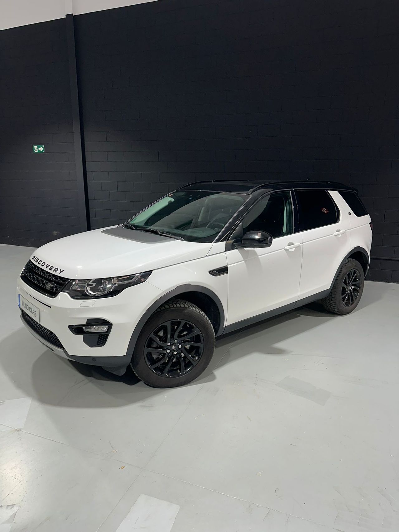 Land-Rover Discovery Sport 2.0L TD4 180CV 4x4 HSE Luxury - Foto 7
