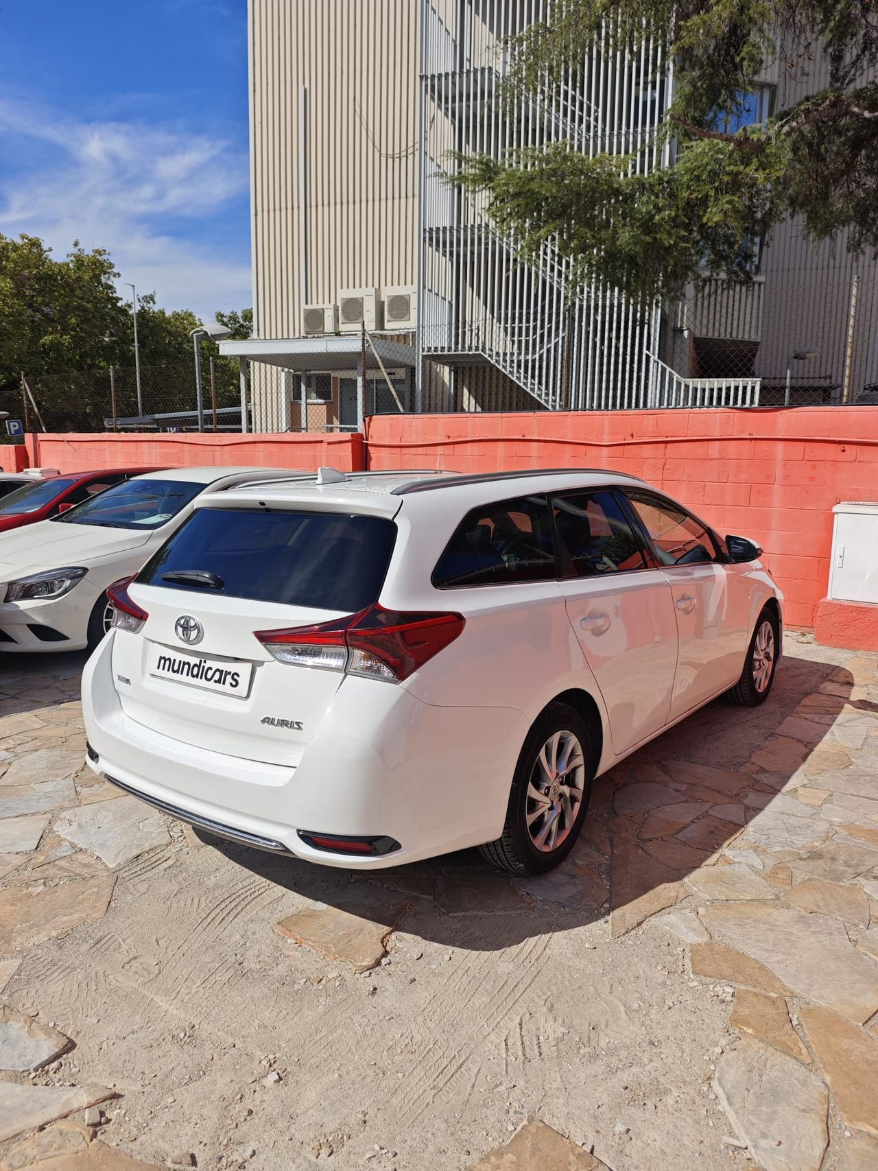 Toyota Auris 1.2 120T Active Touring Sports - Foto 12