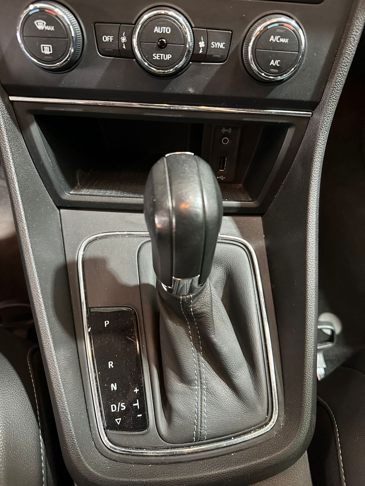 Seat Leon 1.2 TSI Connect  - Foto 17