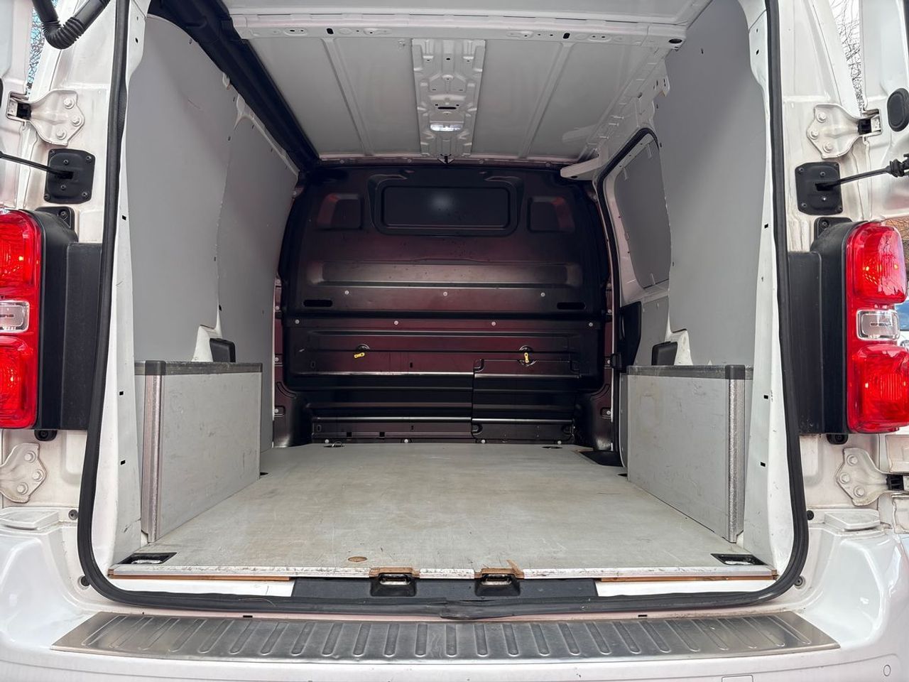 Peugeot Expert Combi BlueHDi 120 SS Compact  - Foto 19