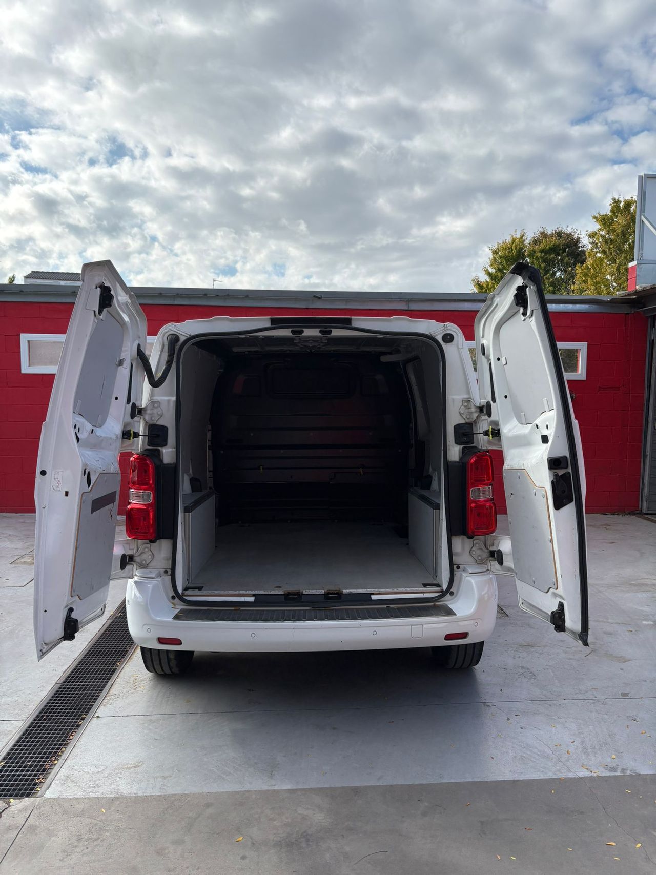 Peugeot Expert Combi BlueHDi 120 SS Compact  - Foto 11