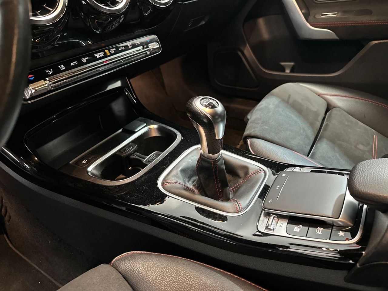 Mercedes Clase A A 180 AMG Line - Foto 14