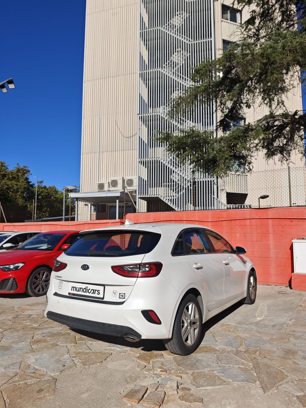 Kia Ceed 1.0 T-GDi 88kW (120CV) Drive - Foto 12