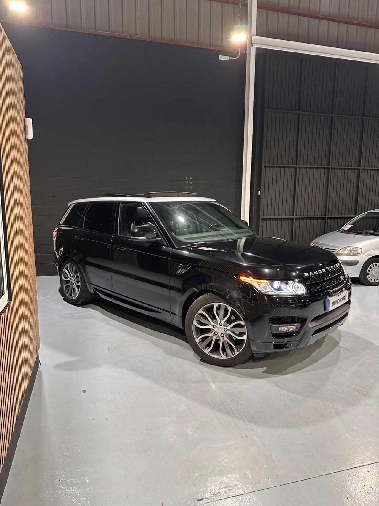 Land-Rover Range Rover Sport 3.0 SDV6 250cv Autobiography  - Foto 4