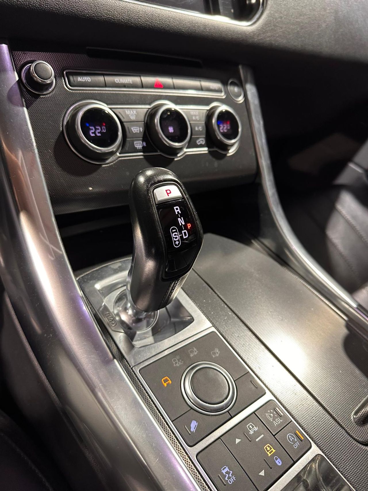 Land-Rover Range Rover Sport 3.0 SDV6 250cv Autobiography  - Foto 19