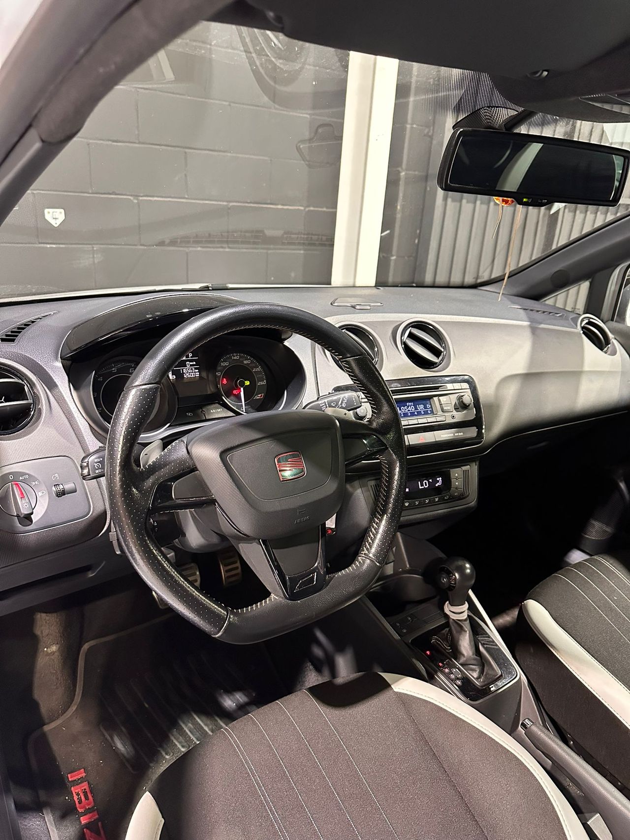 Seat Ibiza SC 1.4 TSI 180cv Cupra DSG - Foto 11