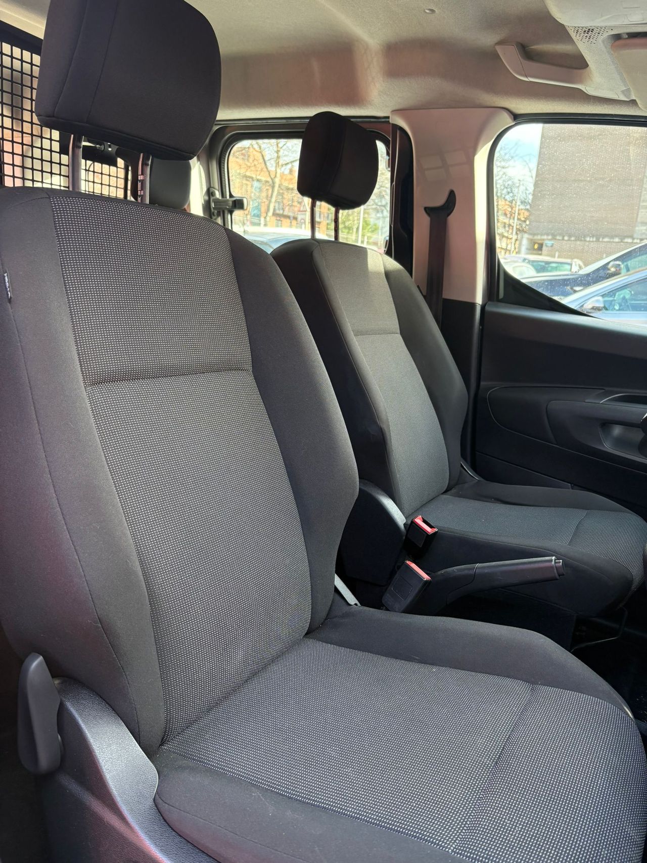 Citroën Berlingo Talla M bluehdi 100 s&s LIVE PACK  - Foto 13