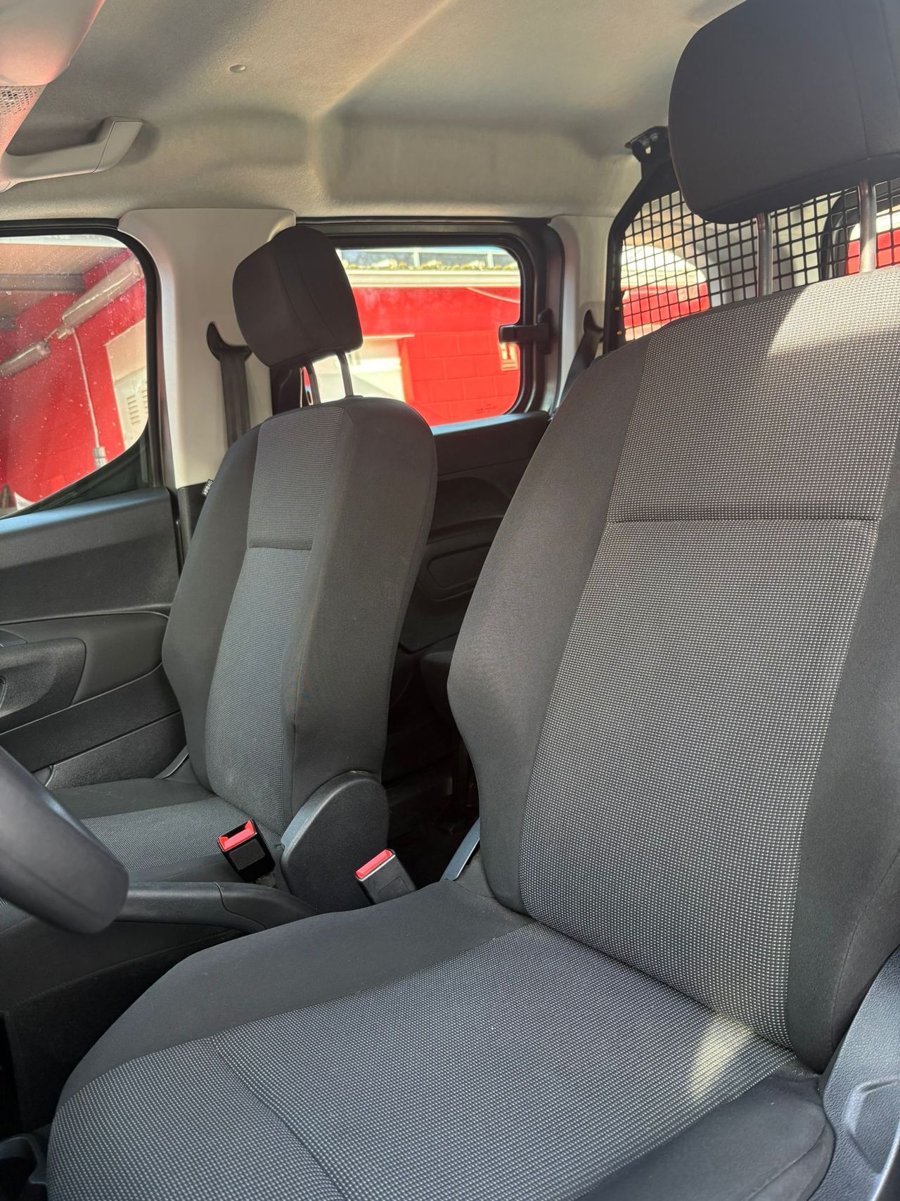 Citroën Berlingo Talla M bluehdi 100 s&s LIVE PACK  - Foto 11