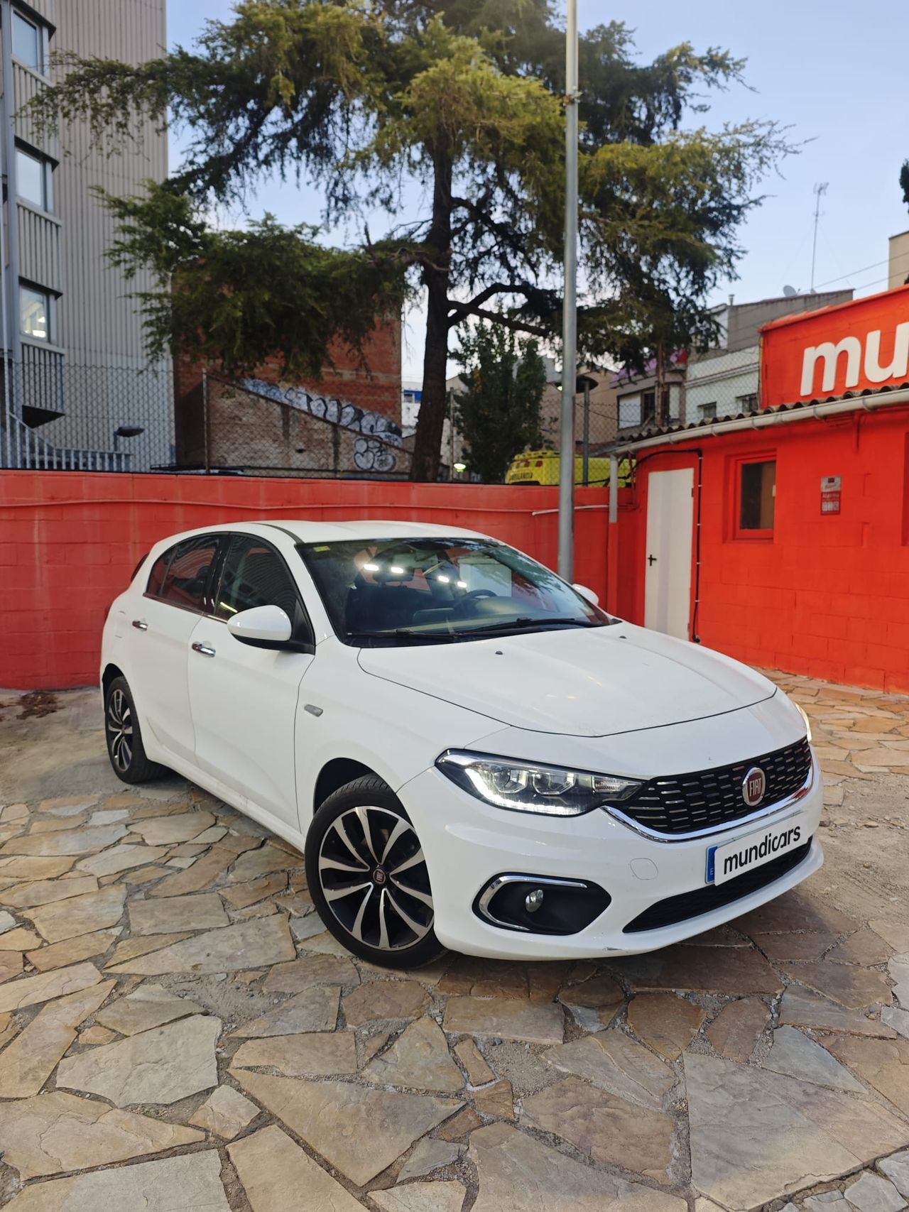 Fiat Tipo 1.4 Lounge Plus 88kW gasolina/GLP 5p. - Foto 3