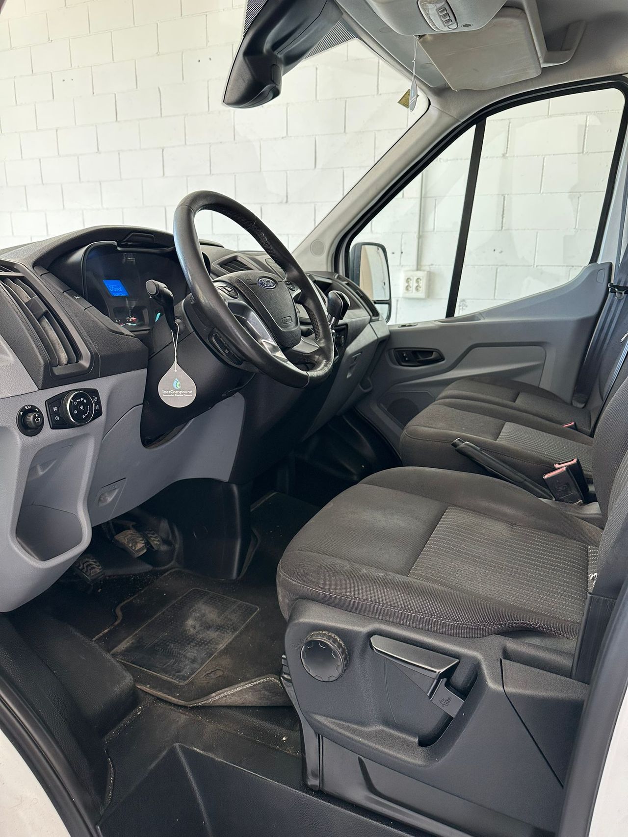 Ford Transit 350 L2H2 Van Ambiente FWD - Foto 20