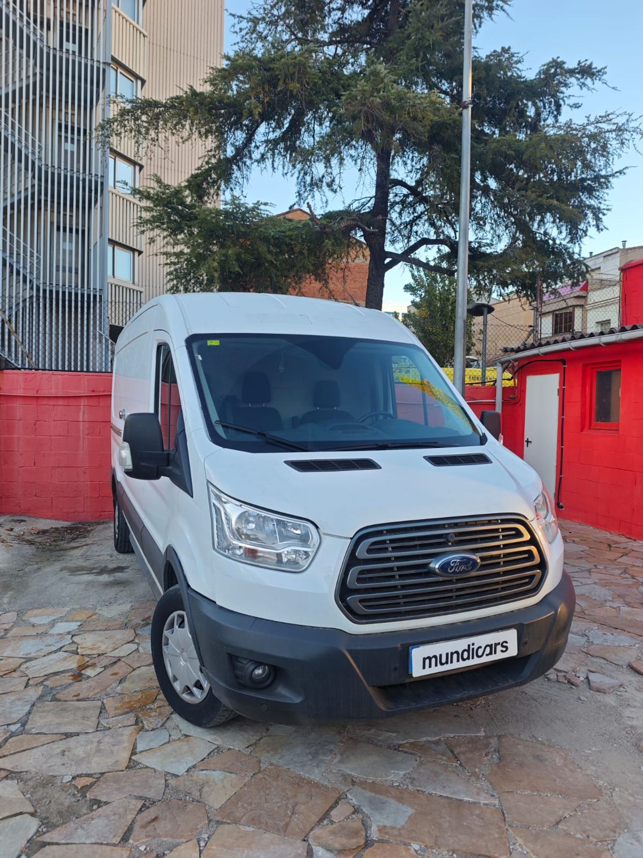 Ford Transit 350 L2H2 Van Ambiente FWD - Foto 3