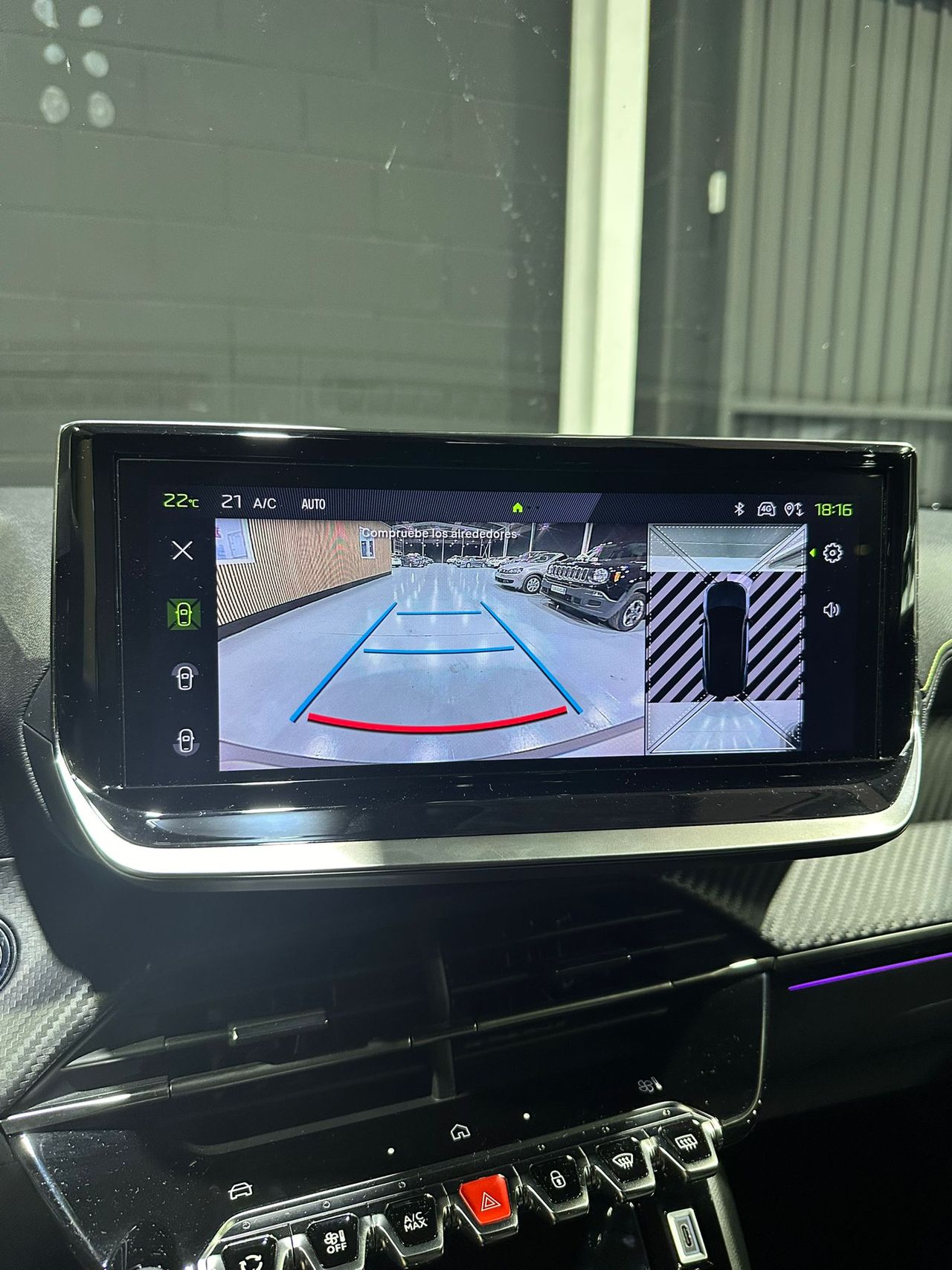 Peugeot 2008 GT BlueHDI 130 S&S EAT8 - Foto 15