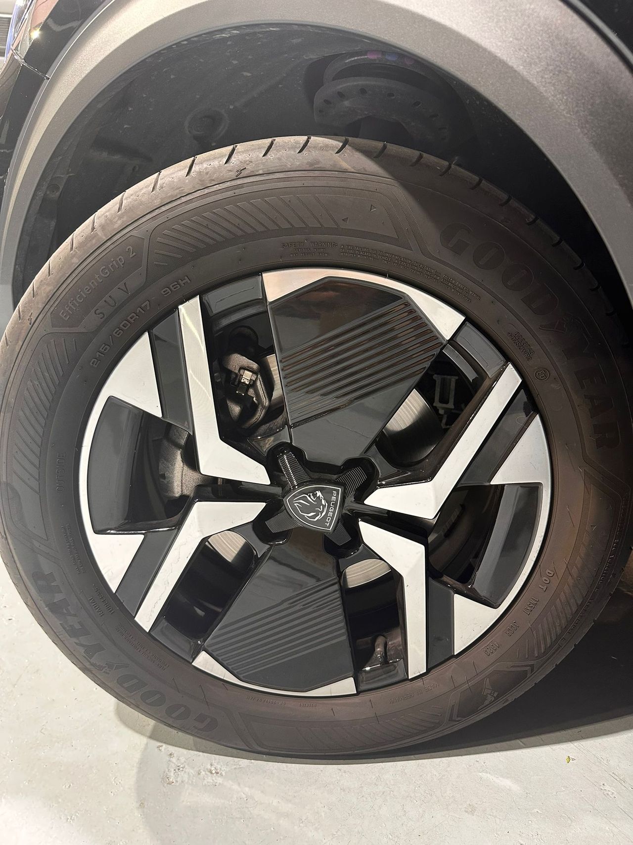 Peugeot 2008 GT BlueHDI 130 S&S EAT8 - Foto 12