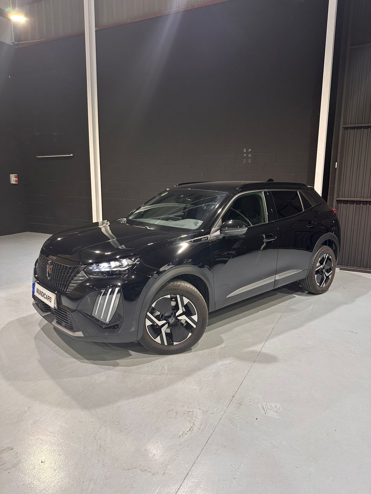 Peugeot 2008 GT BlueHDI 130 S&S EAT8 - Foto 7