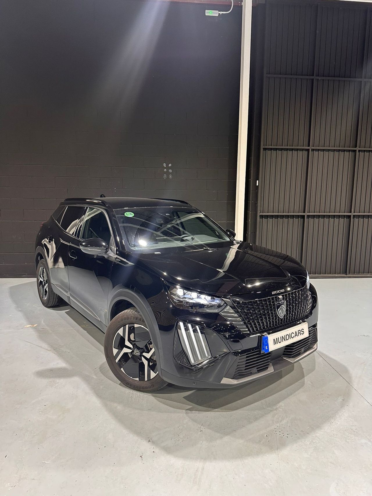 Peugeot 2008 GT BlueHDI 130 S&S EAT8 - Foto 4