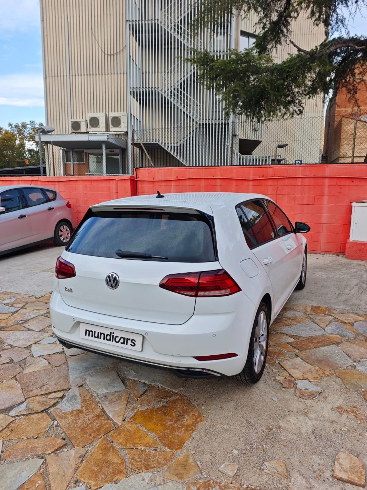 Volkswagen Golf Advance 1.5 TSI EVO 96kW (130CV) DSG - Foto 10