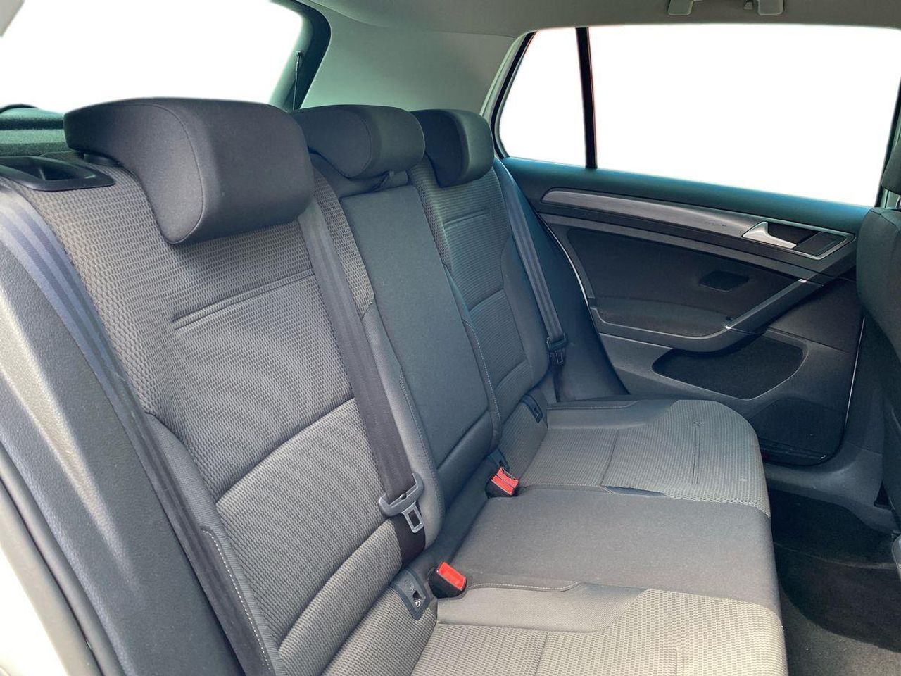 Volkswagen Golf Advance 1.5 TSI EVO 96kW (130CV) DSG - Foto 19