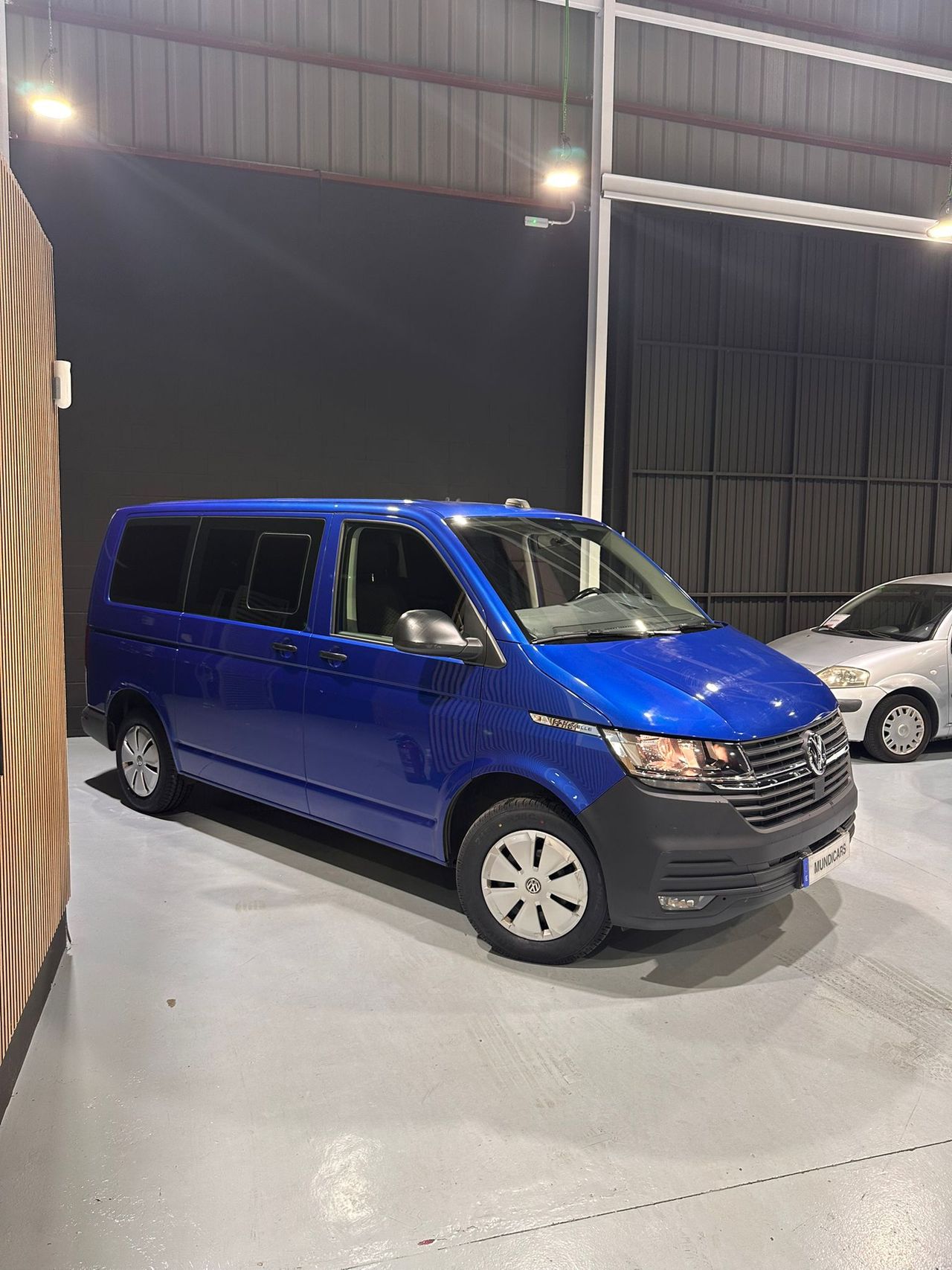 Volkswagen Caravelle Origin Corta 2.0 TDI 81kW (110CV) BMT - Foto 6