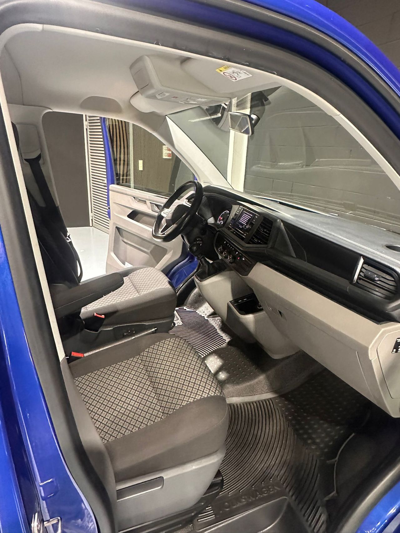 Volkswagen Caravelle Origin Corta 2.0 TDI 81kW (110CV) BMT - Foto 16