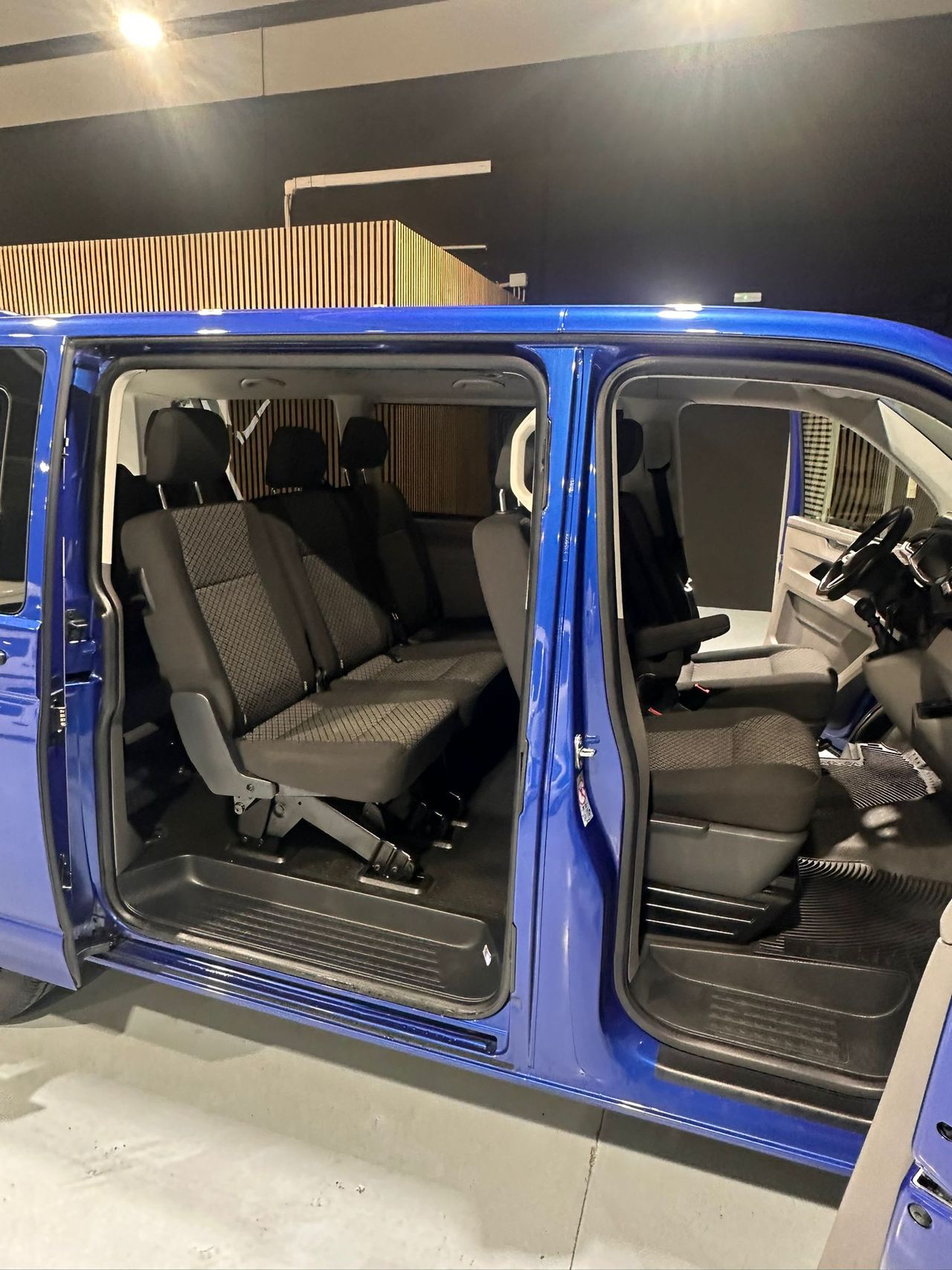 Volkswagen Caravelle Origin Corta 2.0 TDI 81kW (110CV) BMT - Foto 15