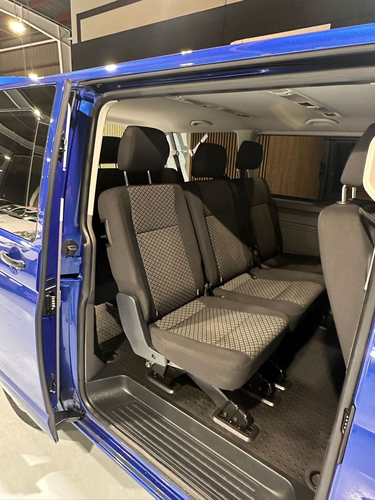 Volkswagen Caravelle Origin Corta 2.0 TDI 81kW (110CV) BMT - Foto 19