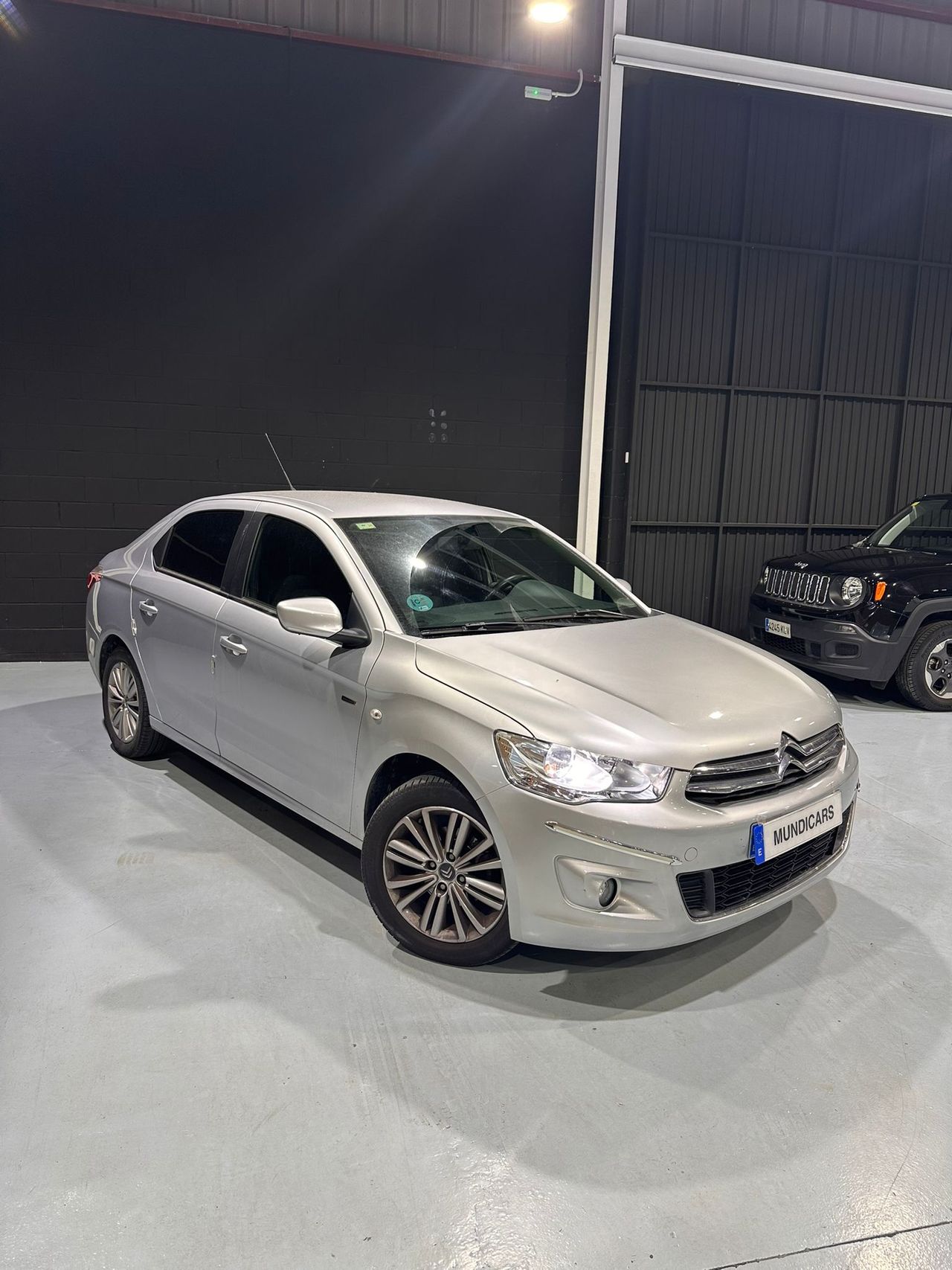 Citroën C-Elysée BlueHDi 100cv Exclusive - Foto 3