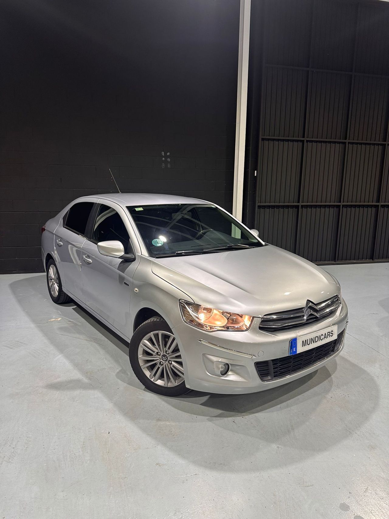 Citroën C-Elysée BlueHDi 100cv Exclusive - Foto 5
