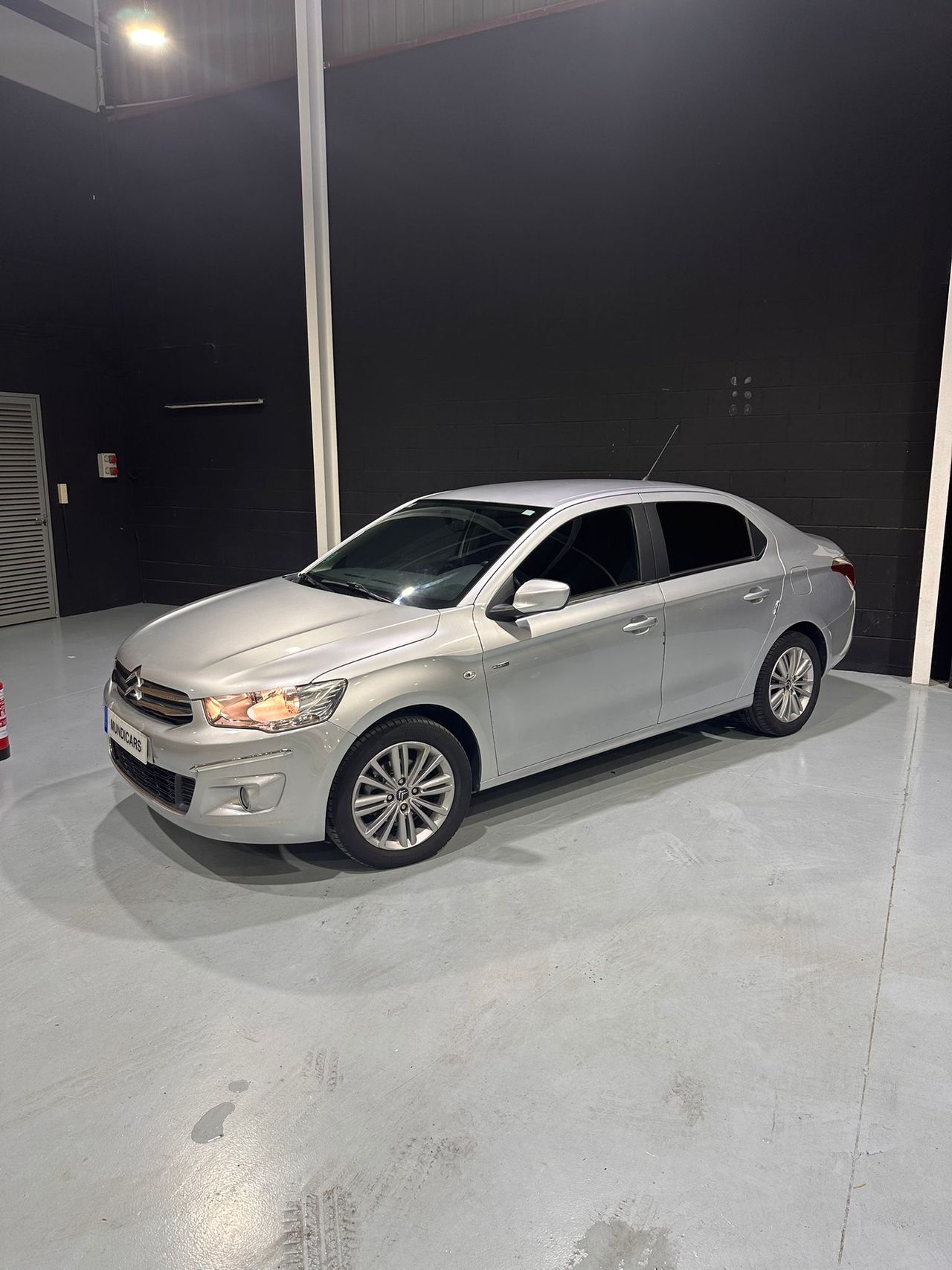 Citroën C-Elysée BlueHDi 100cv Exclusive - Foto 7