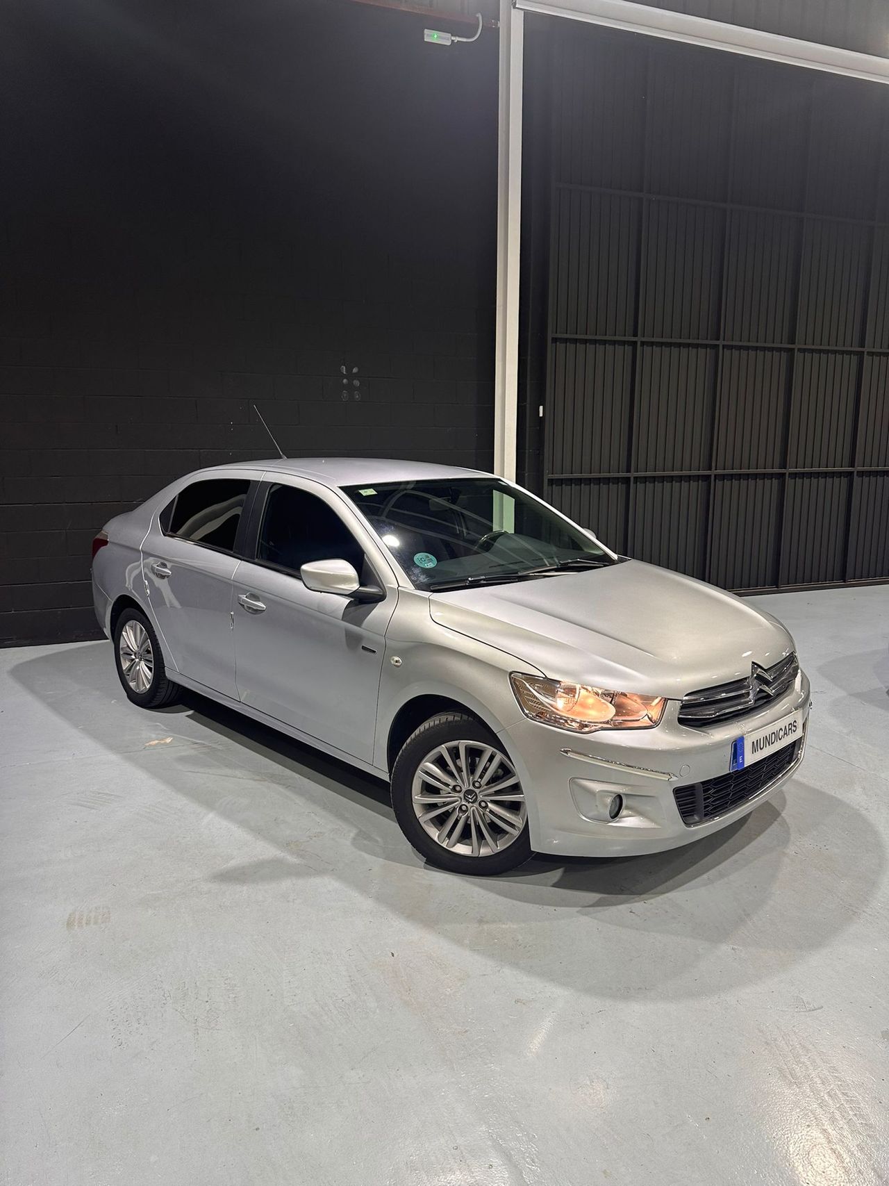 Citroën C-Elysée BlueHDi 100cv Exclusive - Foto 4