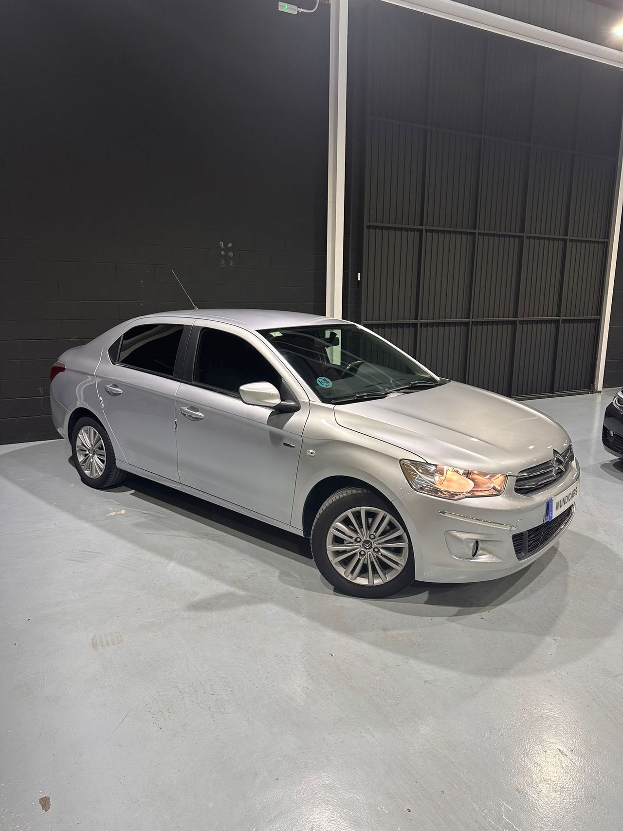 Citroën C-Elysée BlueHDi 100cv Exclusive - Foto 3