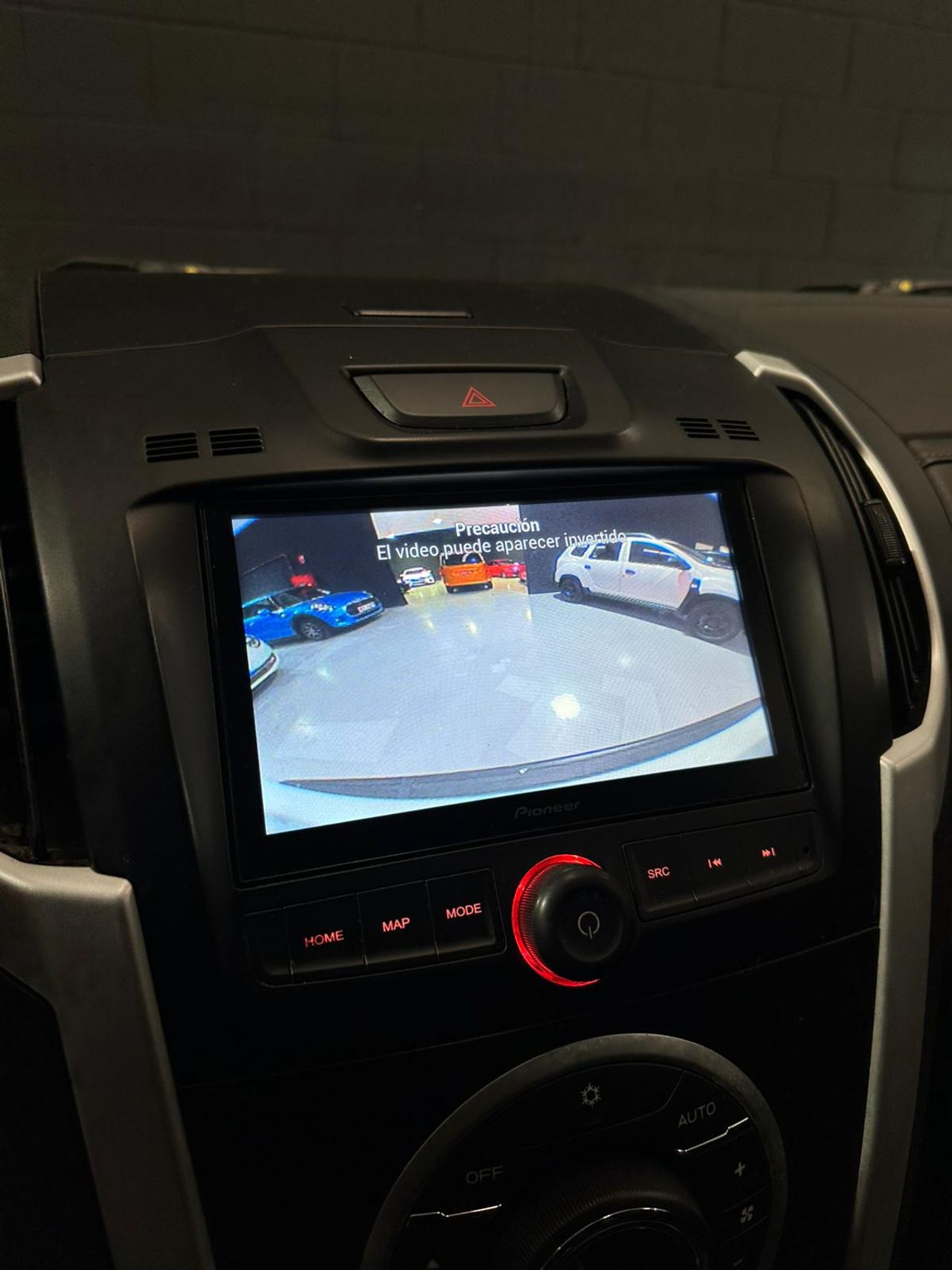 Isuzu D-Max 1.9 Turbodiesel Double Cab Premium+ 4WD  - Foto 17