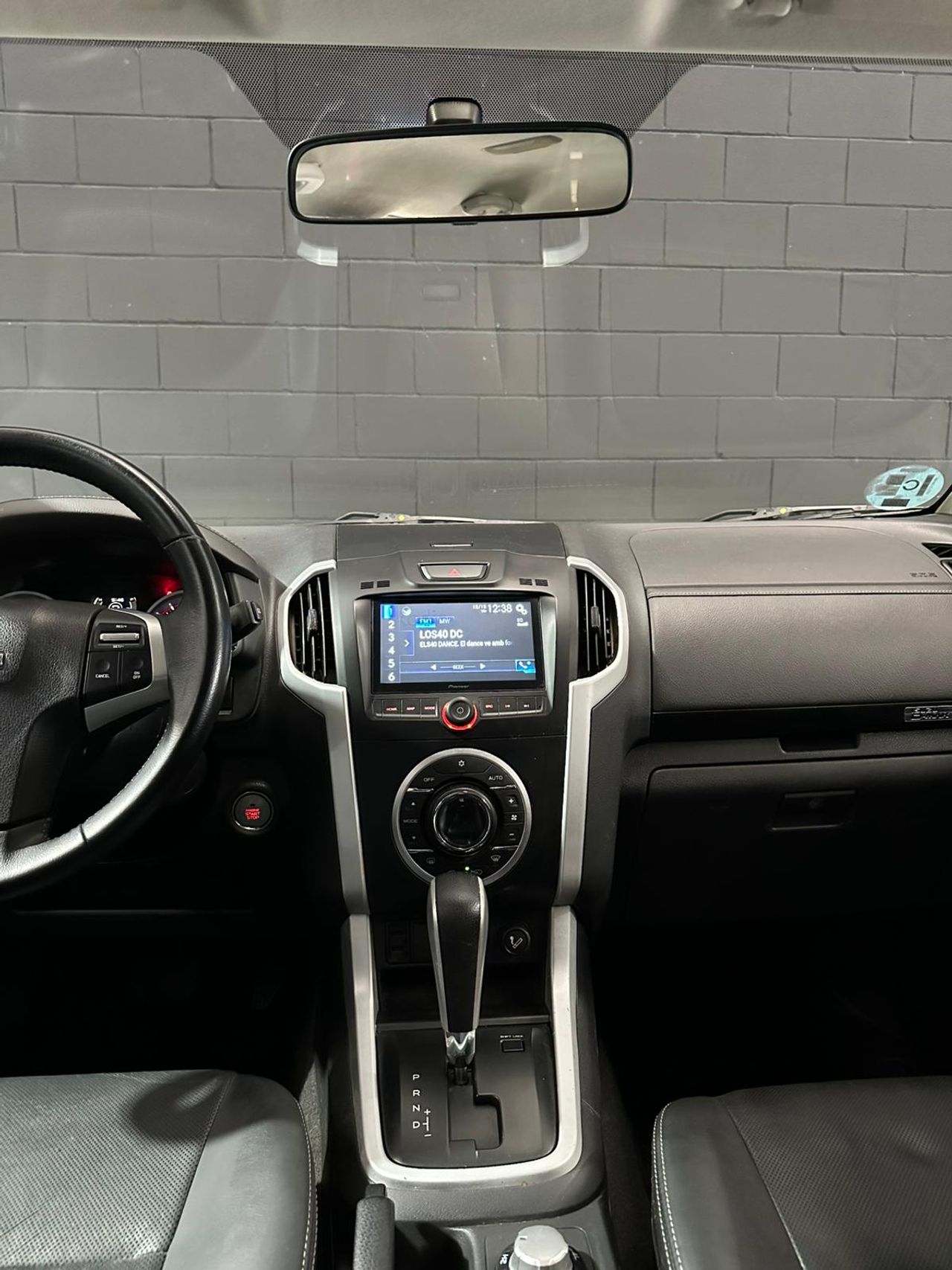 Isuzu D-Max 1.9 Turbodiesel Double Cab Premium+ 4WD  - Foto 11