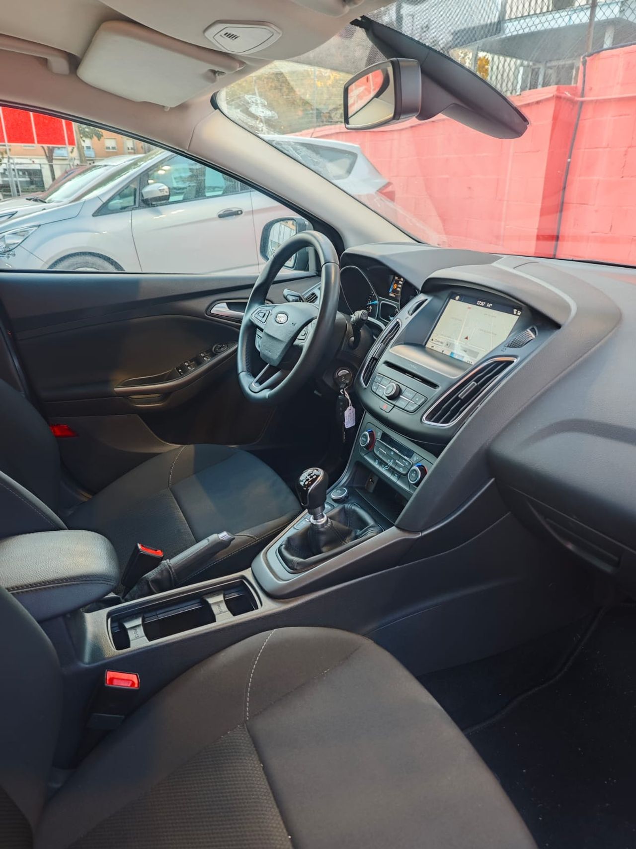 Ford Focus 1.0 Ecoboost Auto-St.-St. 92kW Business - Foto 15