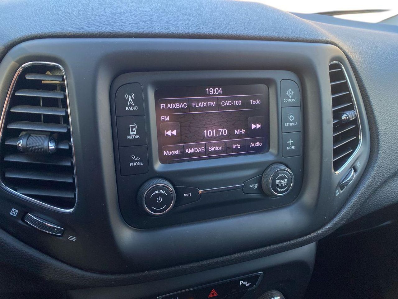 Jeep Compass 1.4 Mair 103kW Longitude 4x2 - Foto 17