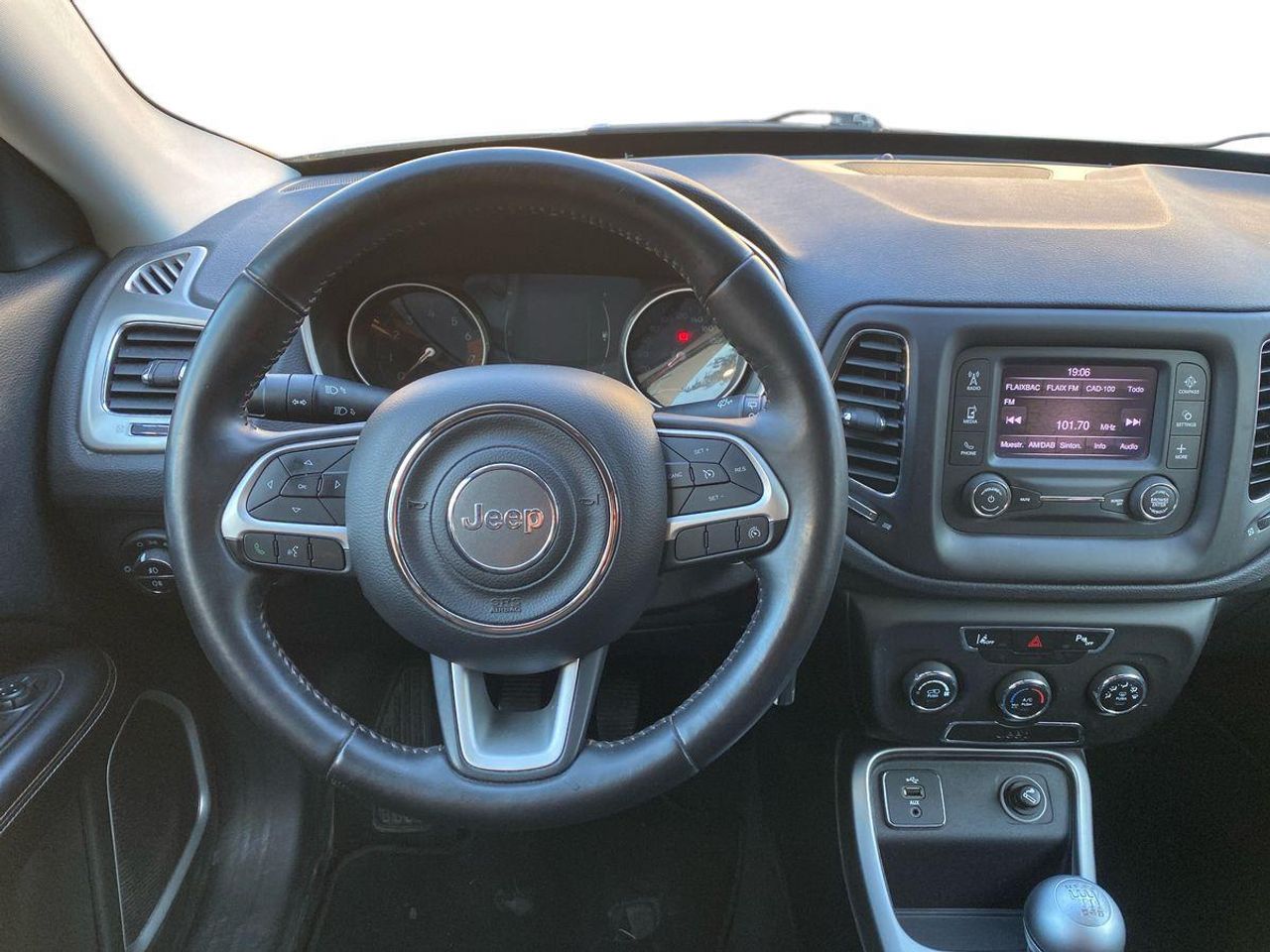 Jeep Compass 1.4 Mair 103kW Longitude 4x2 - Foto 13