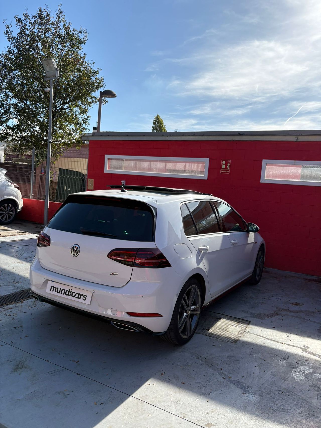 Volkswagen Golf Sport R-Line 1.5 TSI 110kW (150CV) DSG - Foto 8