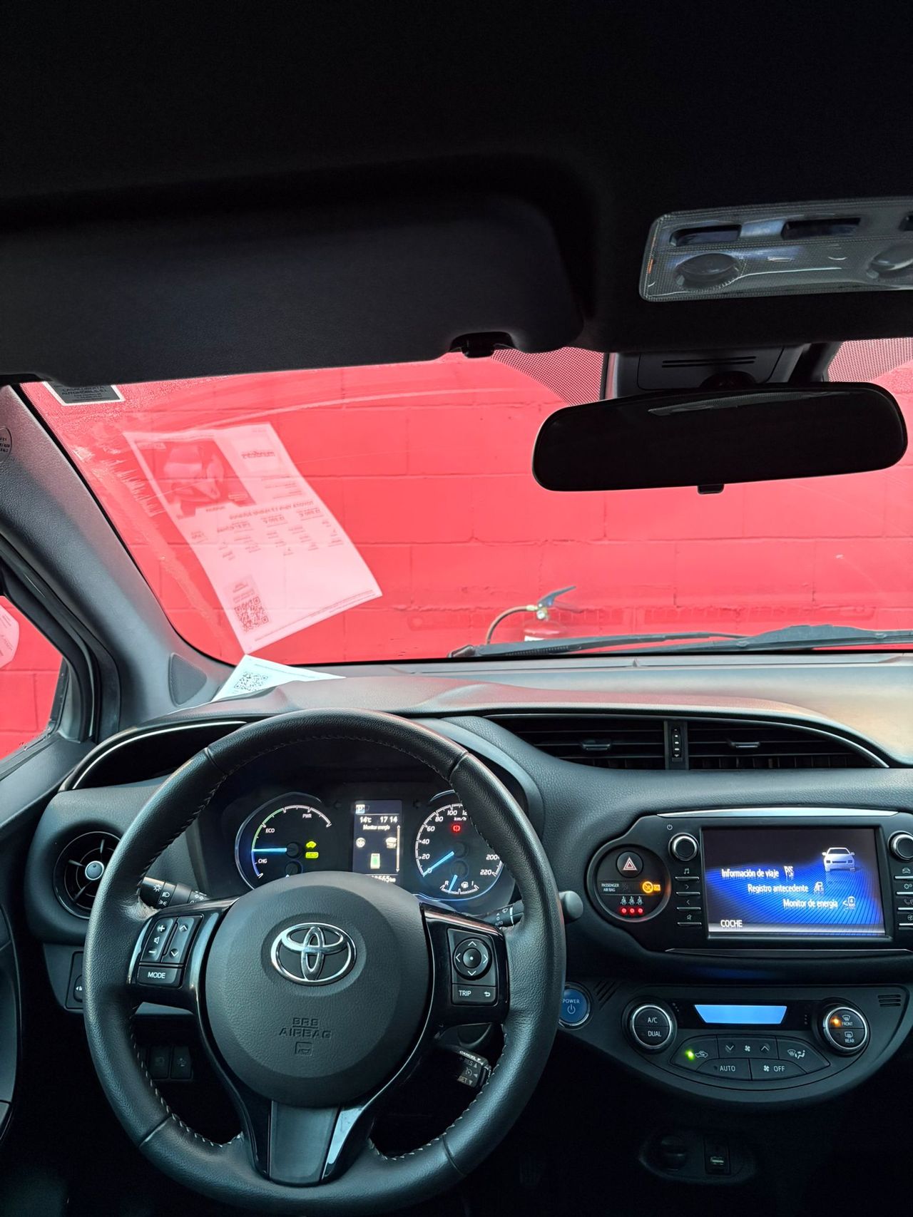 Toyota Yaris 1.5 Hybrid Advance - Foto 24