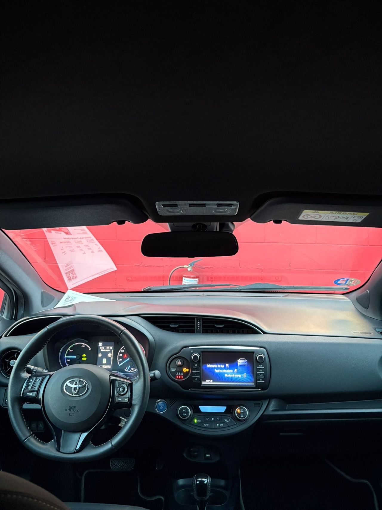 Toyota Yaris 1.5 Hybrid Advance - Foto 25