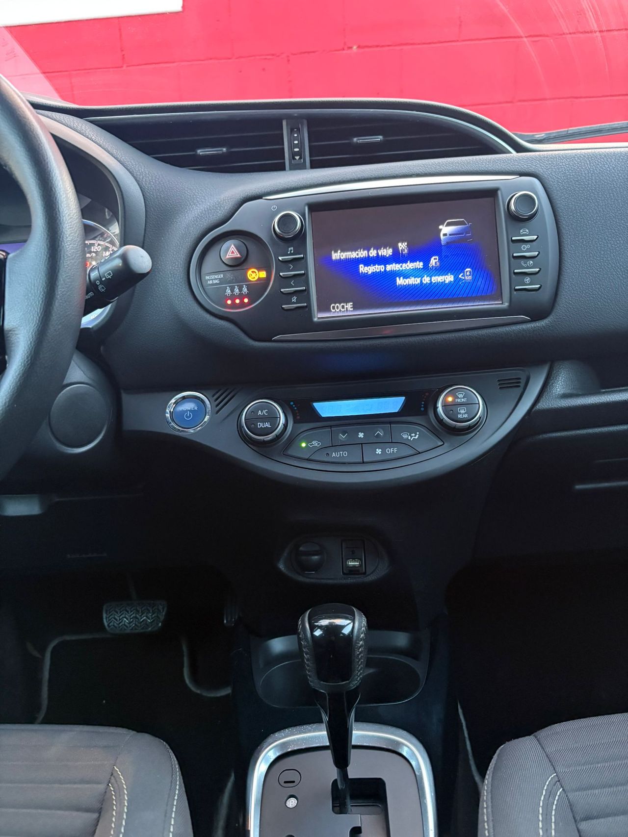 Toyota Yaris 1.5 Hybrid Advance - Foto 26
