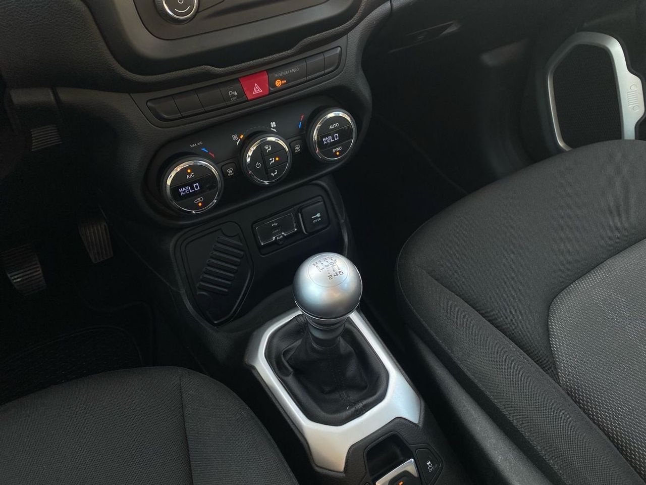 Jeep Renegade 1.6 Mjet Longitude 4x2 E6 - Foto 14