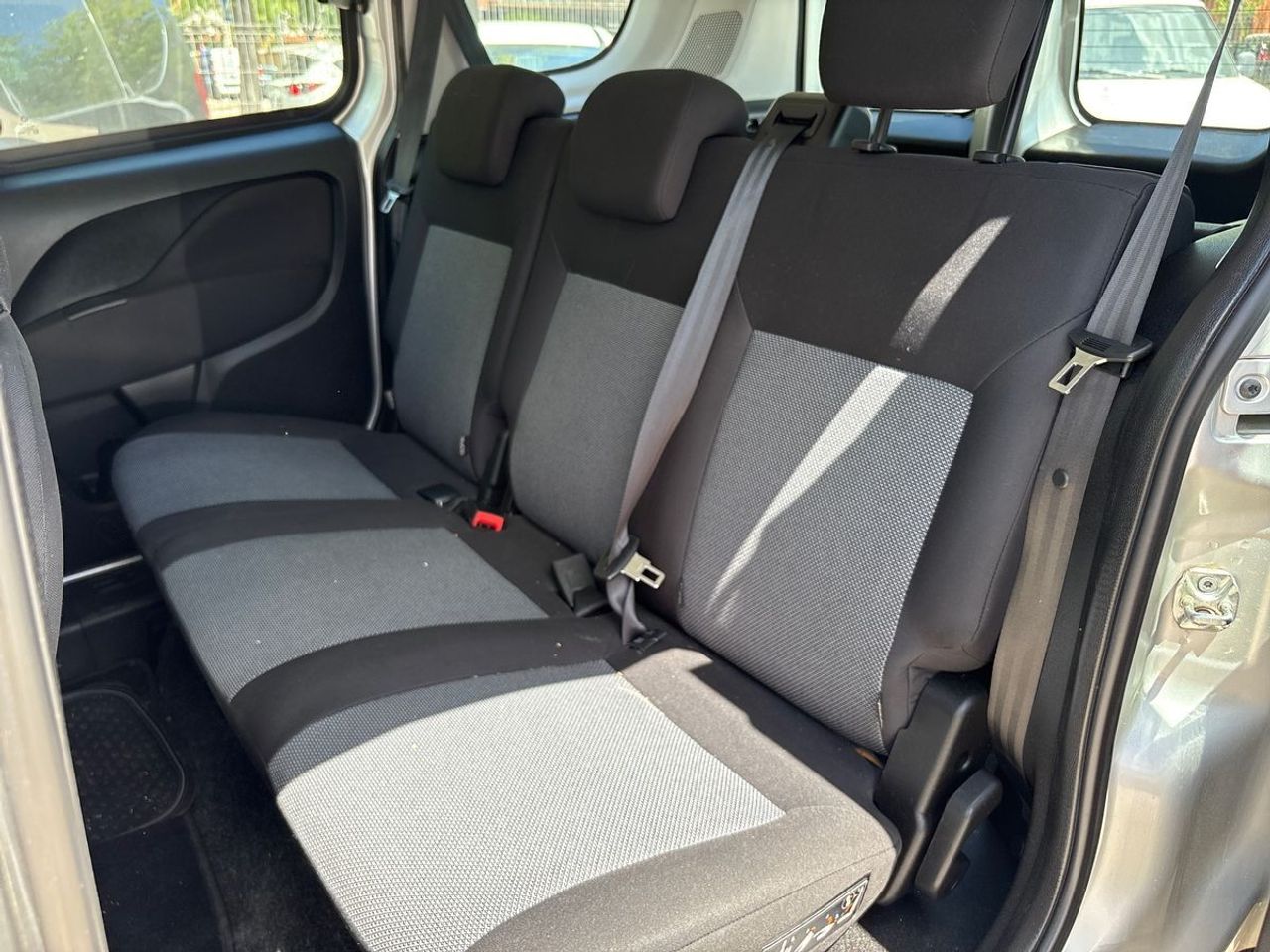 Fiat Doblò 1.3 JTD Pop - Foto 21