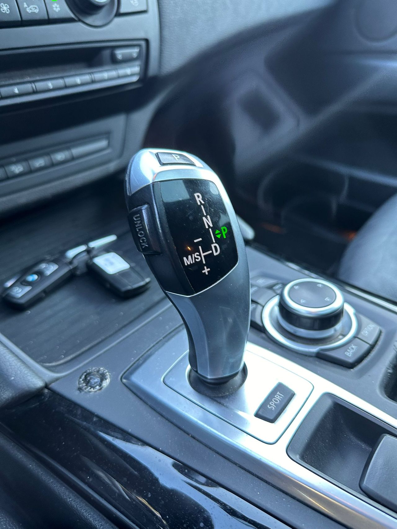 BMW X6 xDrive40d - Foto 24