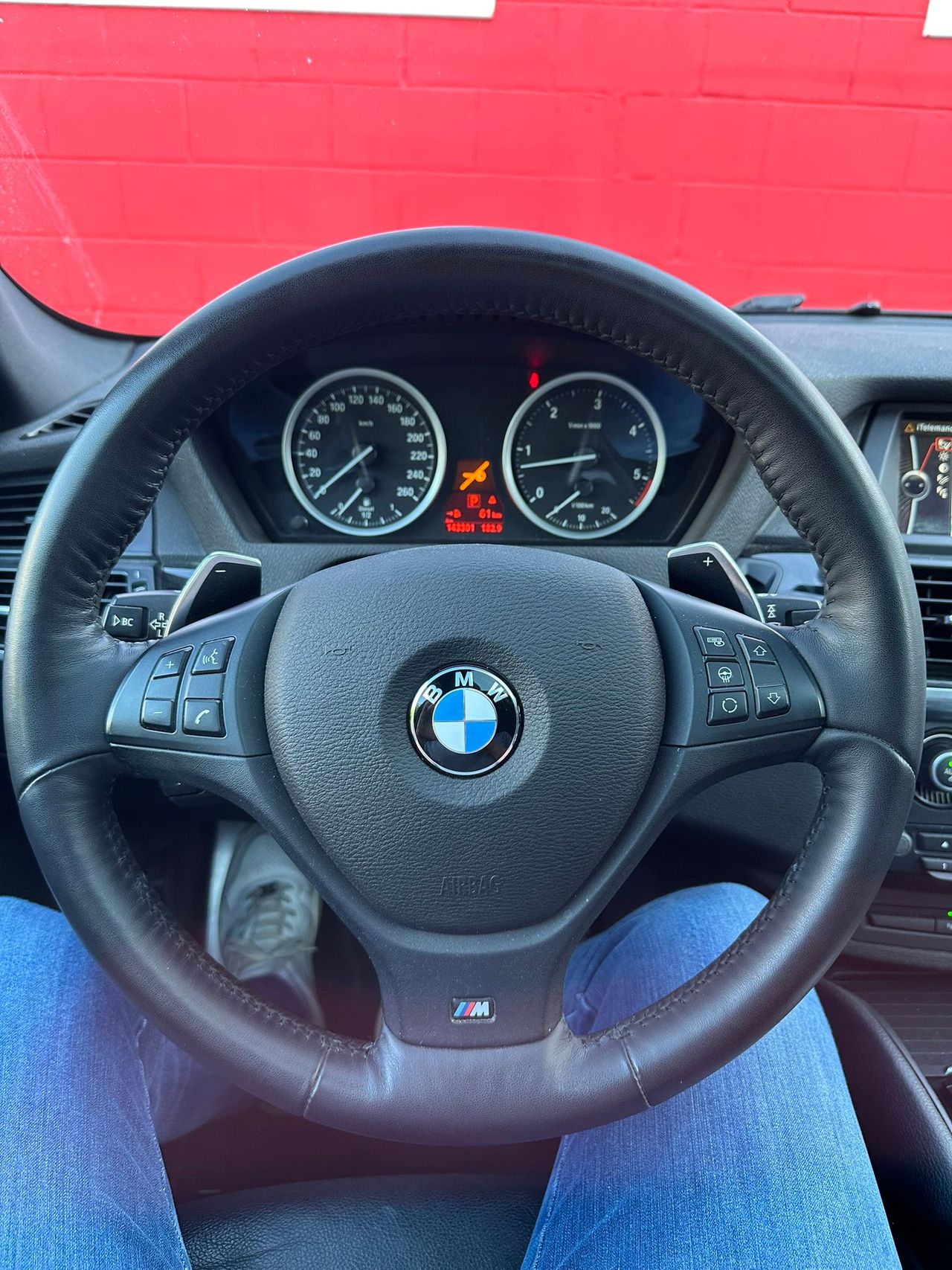 BMW X6 xDrive40d - Foto 17