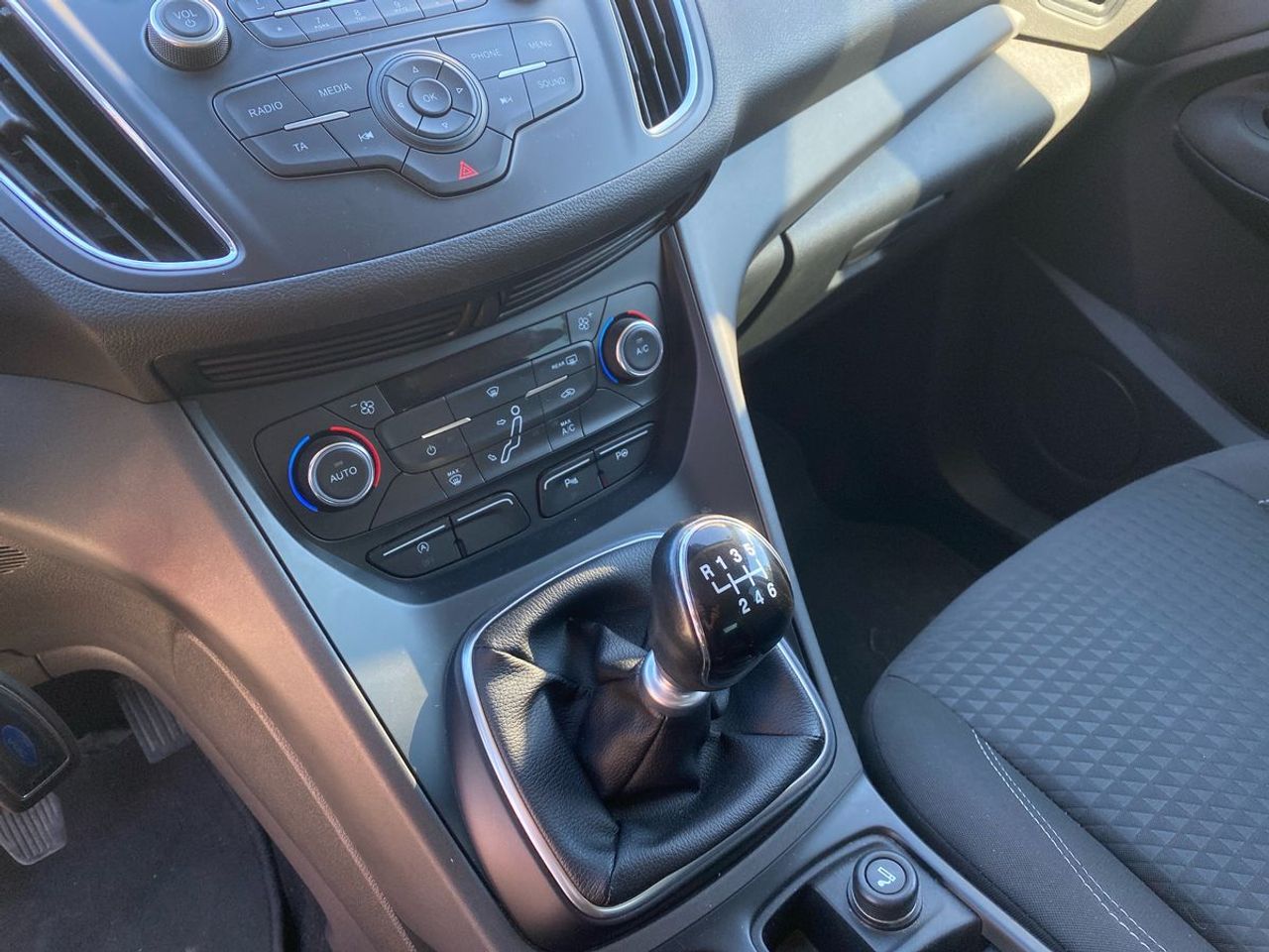 Ford Grand C-MAX 1.0 EcoBoost 125CV Trend+ - Foto 14