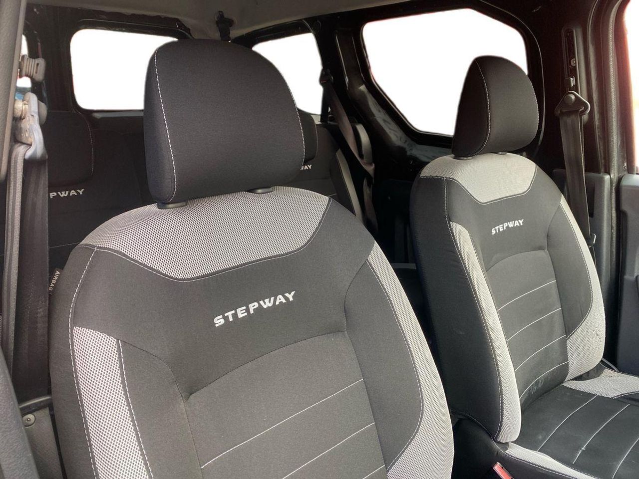 Dacia Dokker Stepway dci 55kW (75CV) - Foto 16